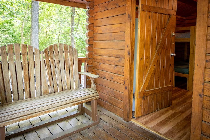 Cozy Cabin-2